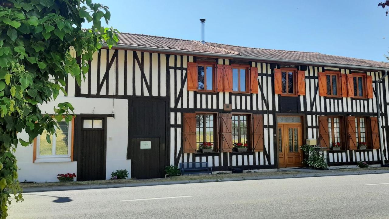 Chatrou Chatelraould-Saint-Louvent Extérieur photo